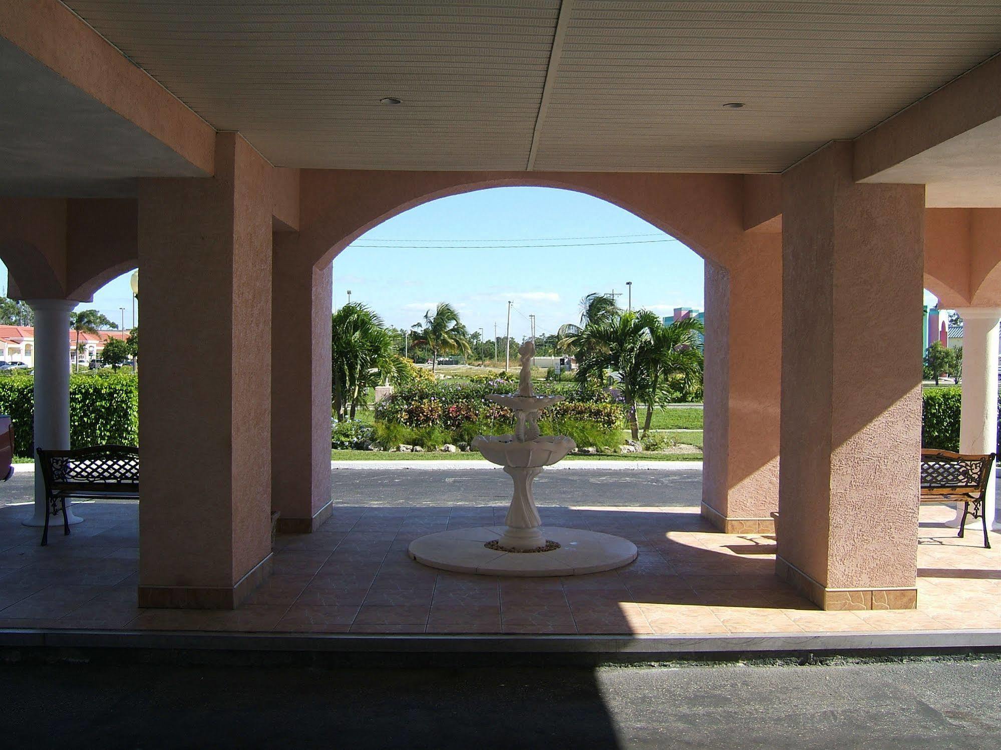 Castaways Resort And Suites Freeport Exterior photo